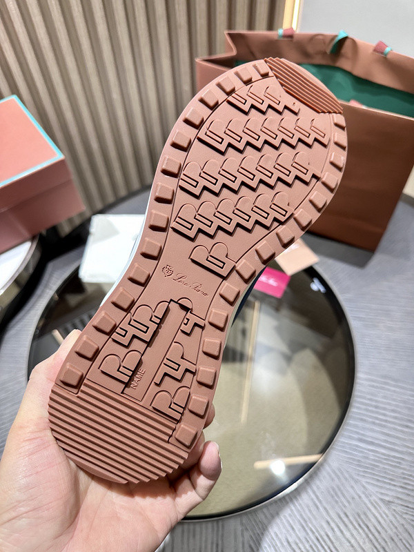 L0r0 P1ana sneaker