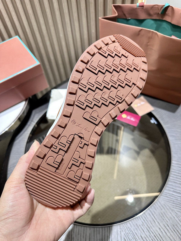 L0r0 P1ana sneaker