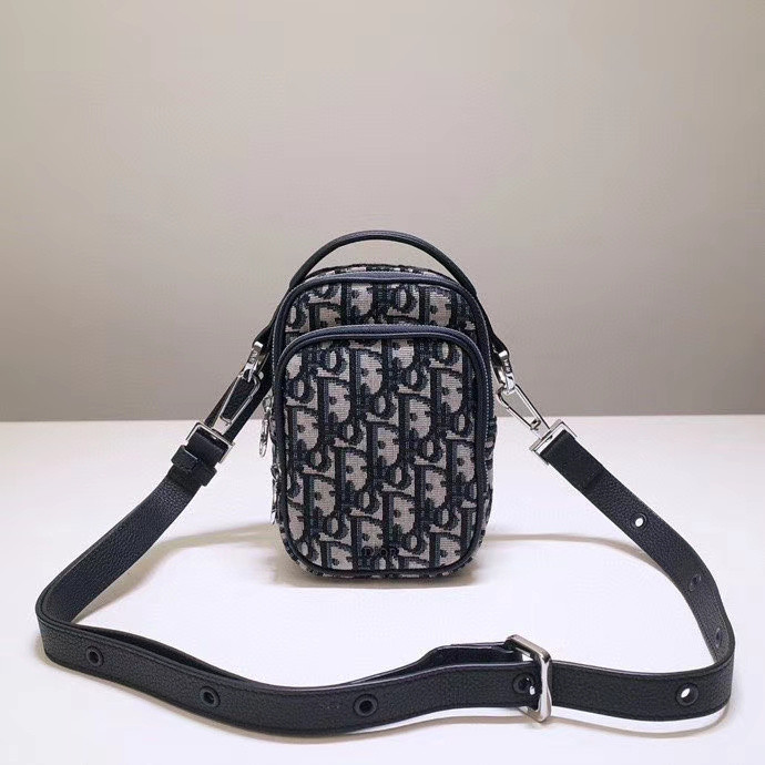 D10r bag