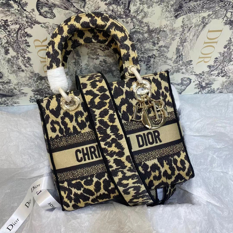 D10r bag