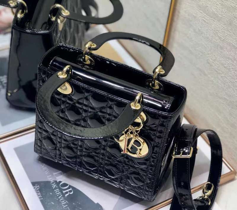 D10r bag