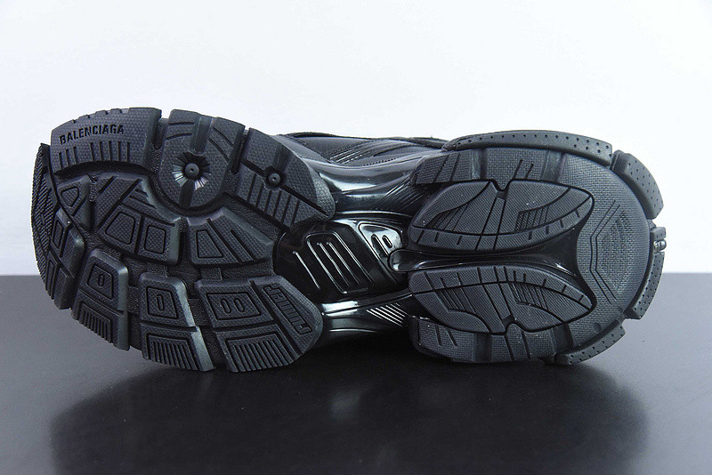 Ba1en*iaga runner sneaker
