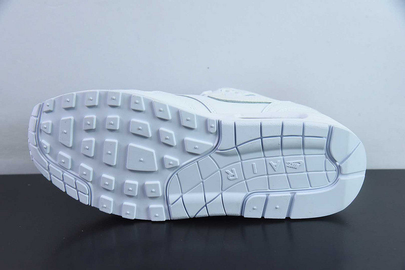 nike x Svp*me air max 1 