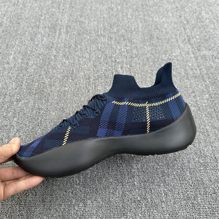 Bv*b*rry sneaker
