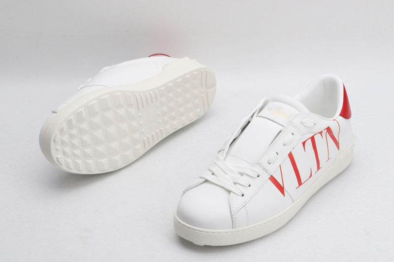 Va1e*ntin0 garavani sneaker
