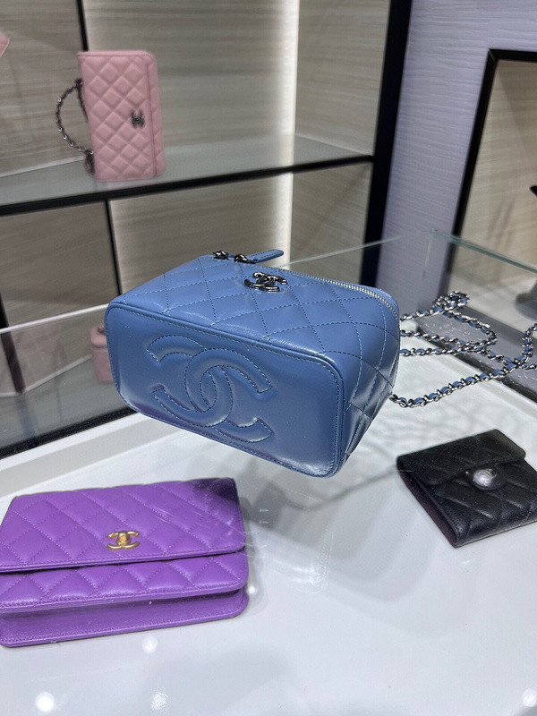 Ch**el purse