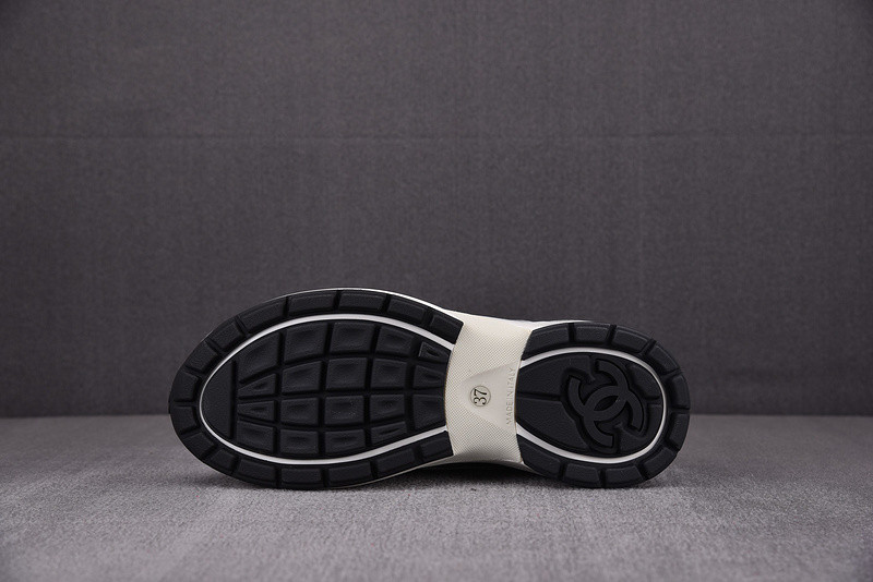 Ch*el sneaker