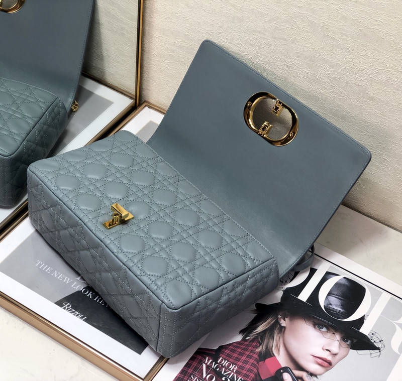 D10r bag