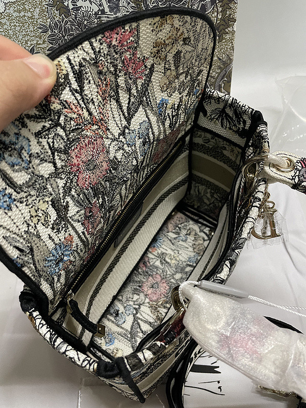 D10r bag