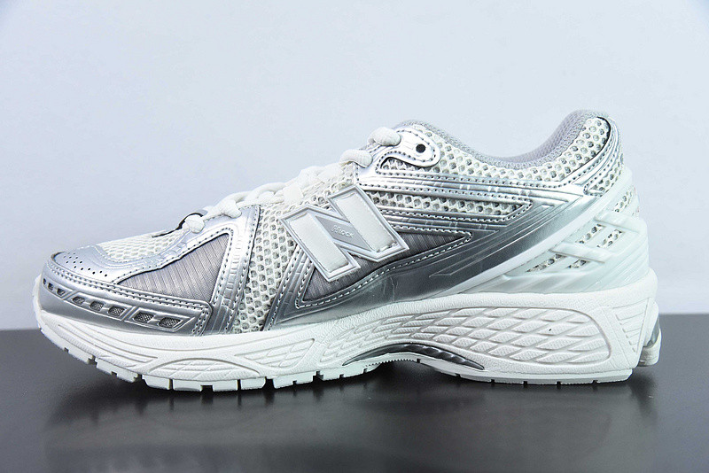 new balance sneaker