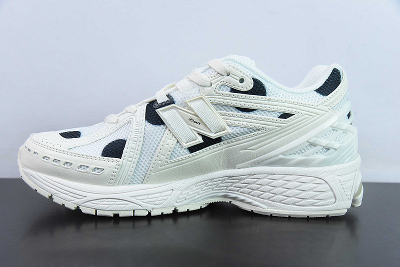 new balance sneaker
