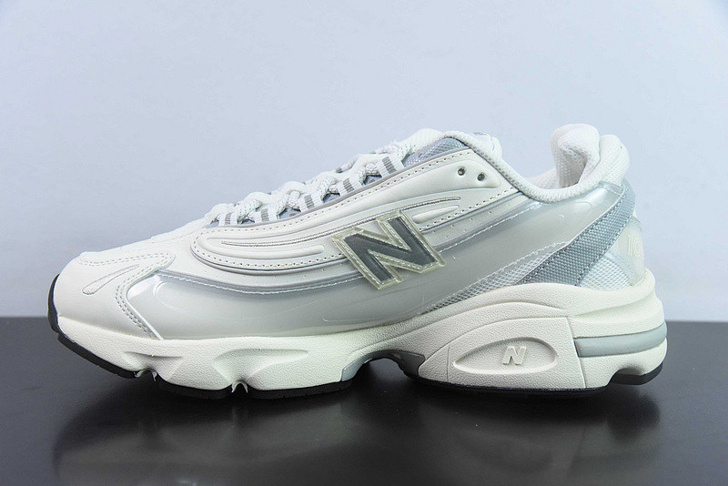 new balance sneaker