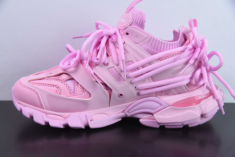 bc track sneaker