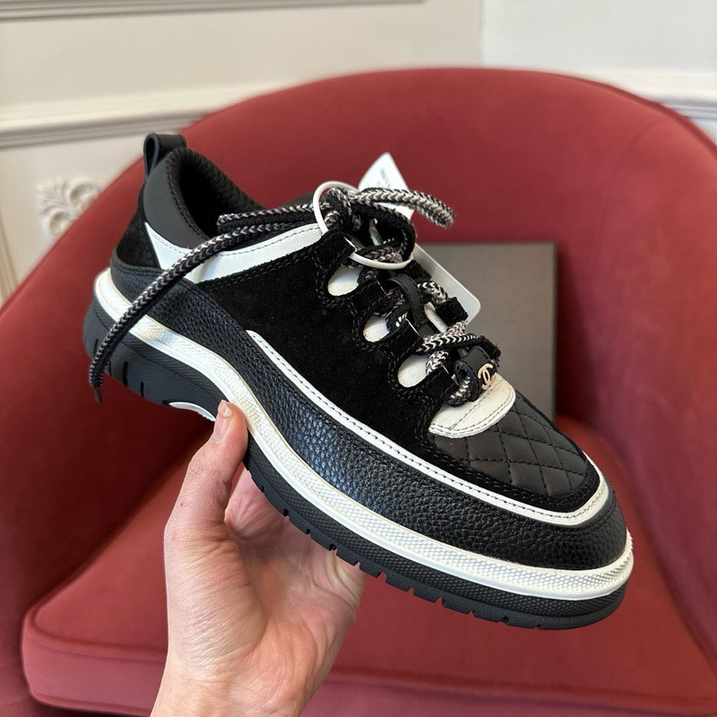 Ch**el sneaker