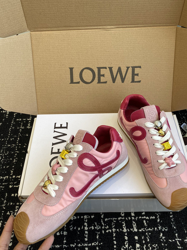 L0ew* sneaker