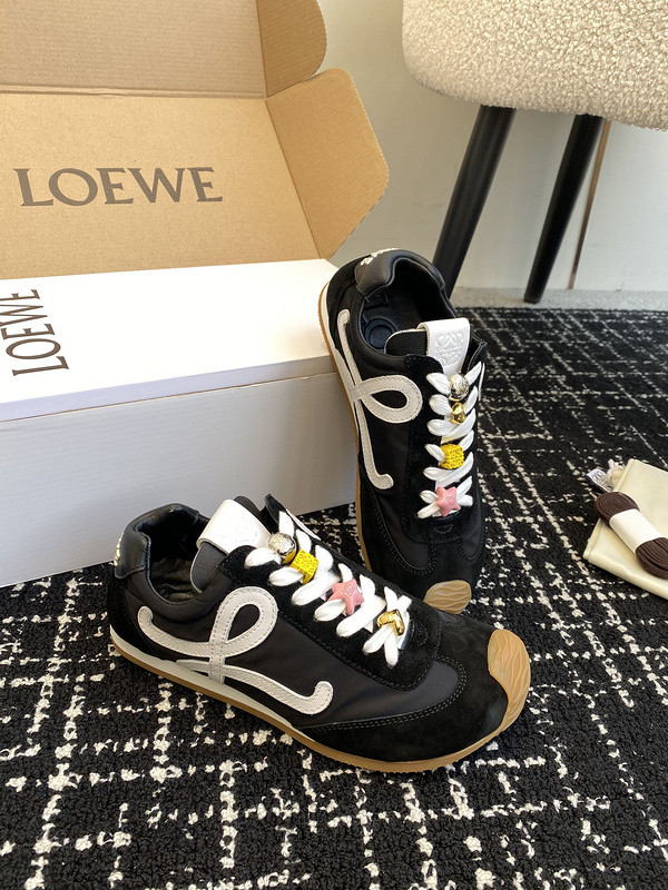 L0ew* sneaker