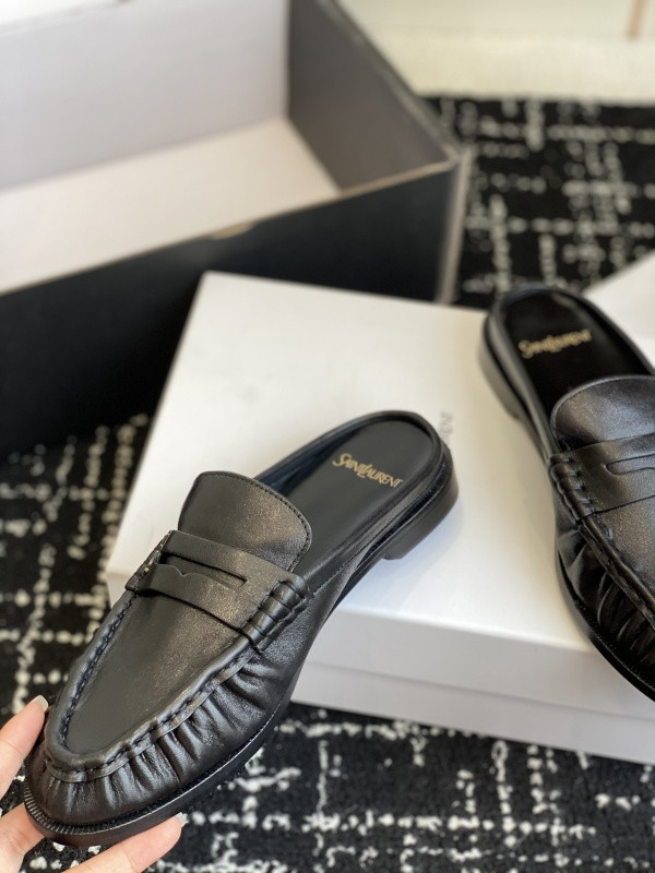 Sa1nt Lau*nt sneaker