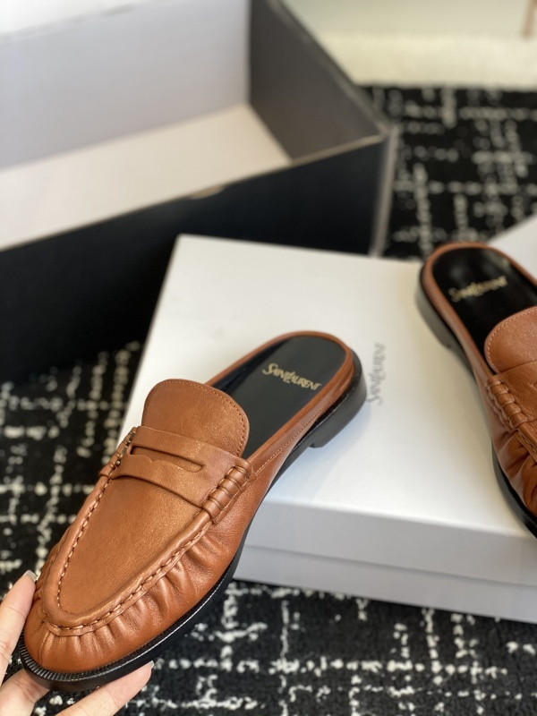 Sa1nt Lau*nt sneaker