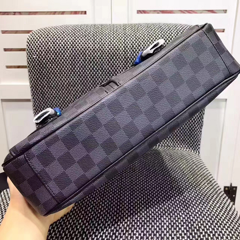 LVT PURSE