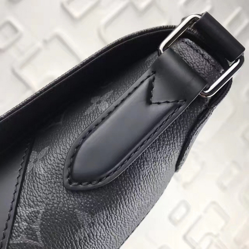 LVT PURSE
