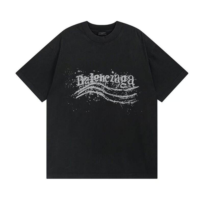 Ba1en*iaga clothes