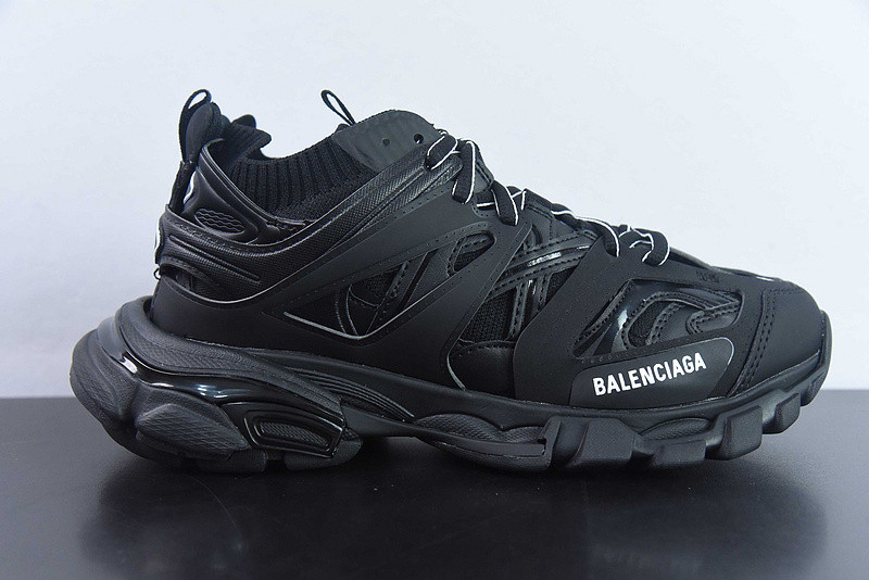 bc track sneaker