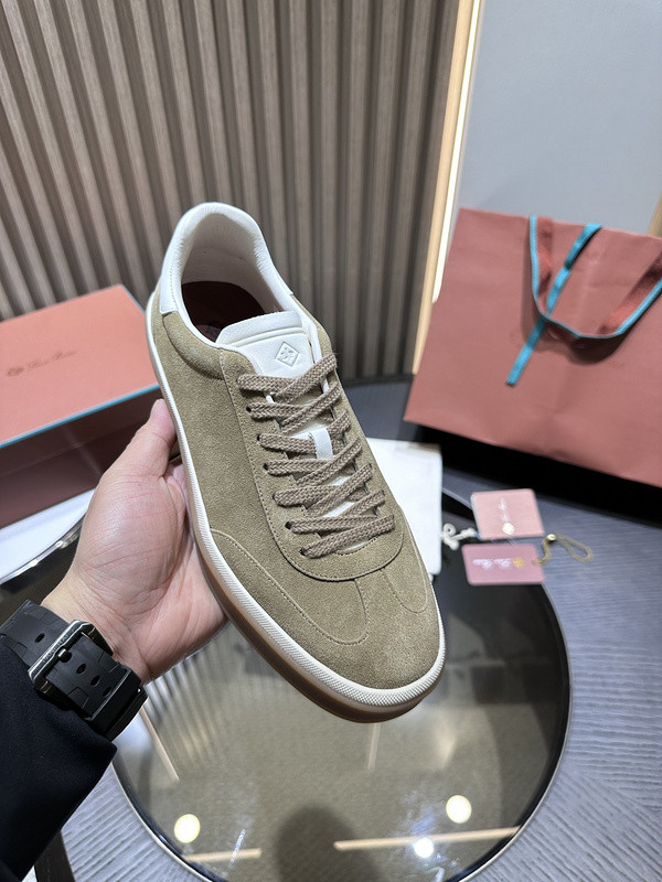 L0r0 P1ana sneaker