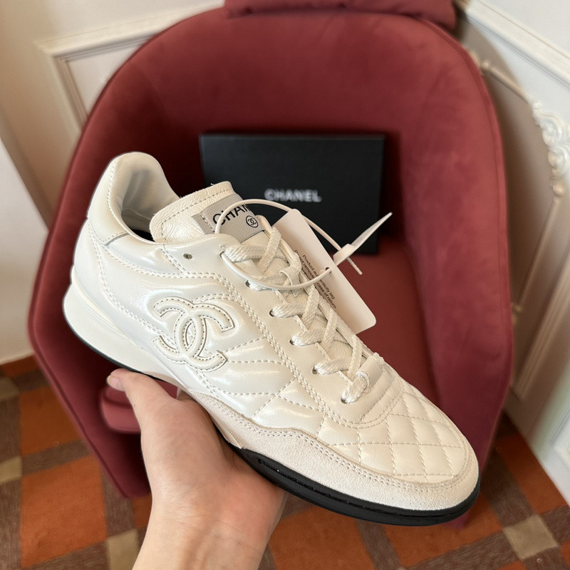 Ch*el sneaker