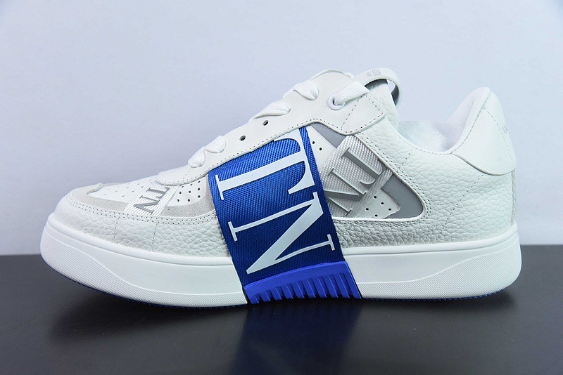 Va1e*ntin0 sneaker