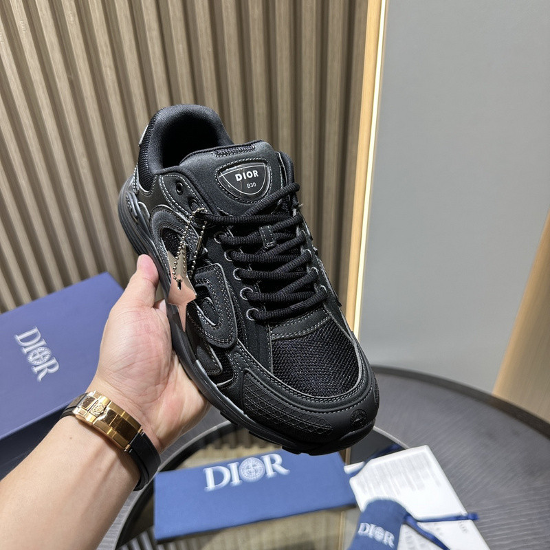 DIO* SNEAKER