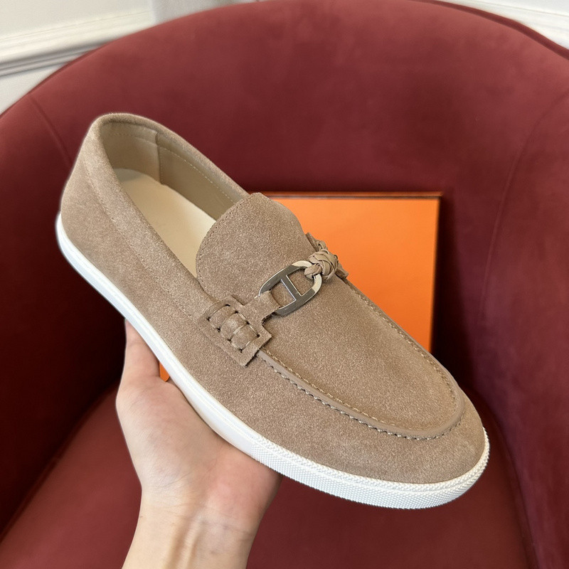 H**me5 sneaker