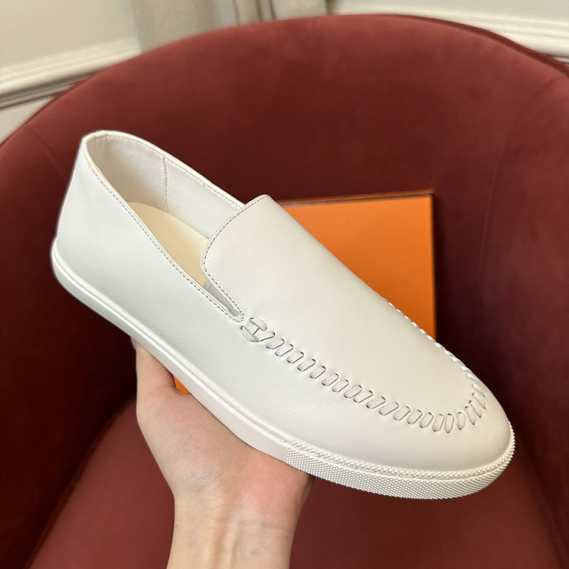 H**me5 sneaker