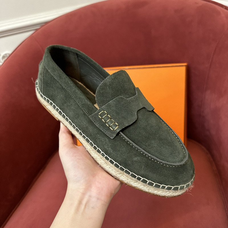 H**me5 sneaker