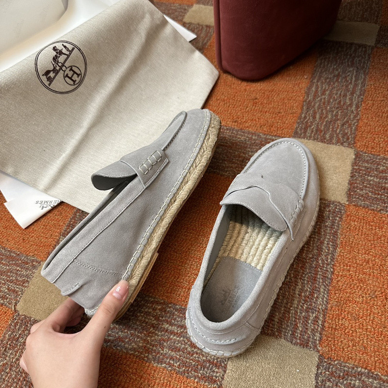 H**me5 sneaker