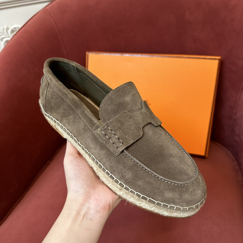 H**me5 sneaker