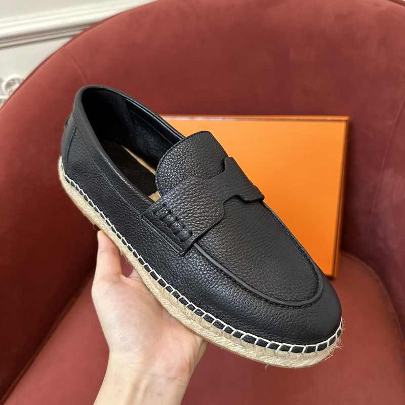 H**me5 sneaker