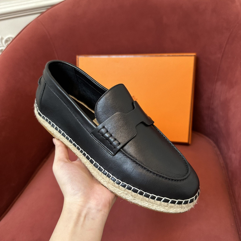 H**me5 sneaker
