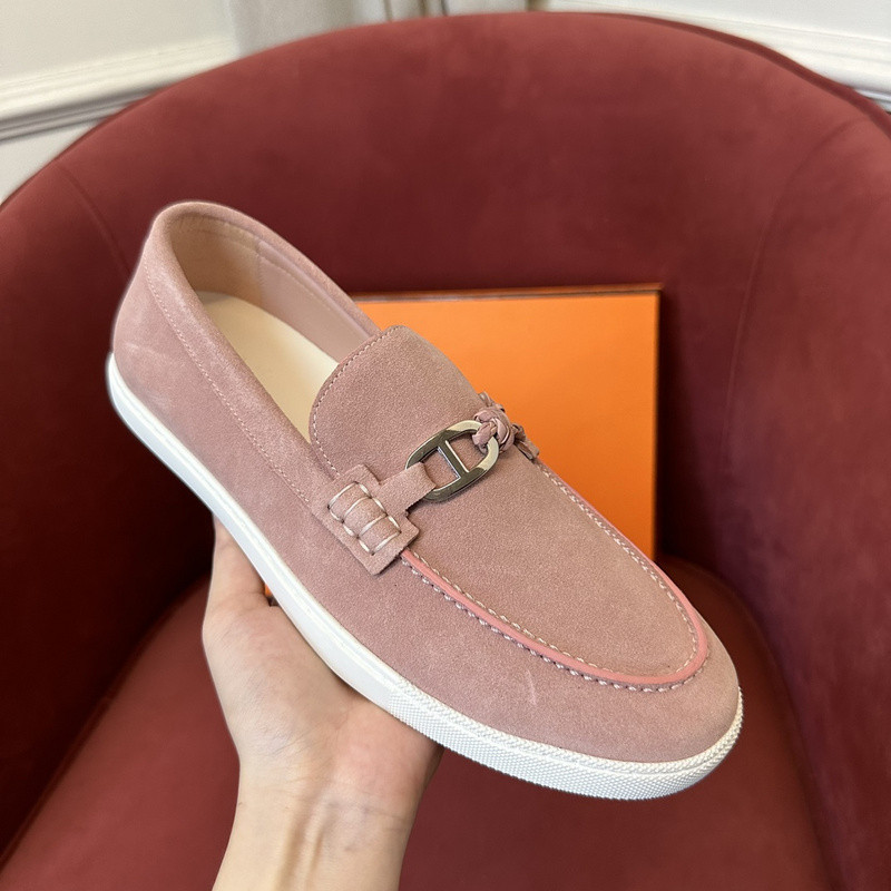H**me5 sneaker