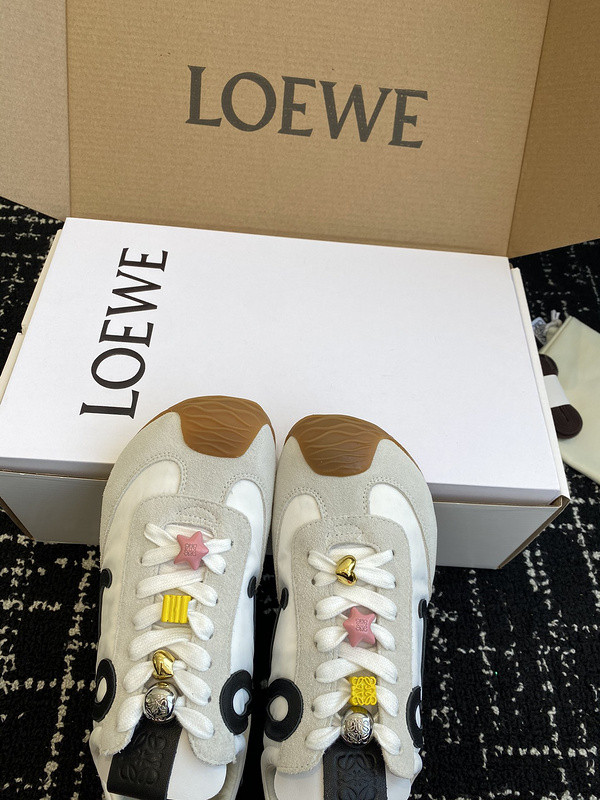 L0ew* sneaker