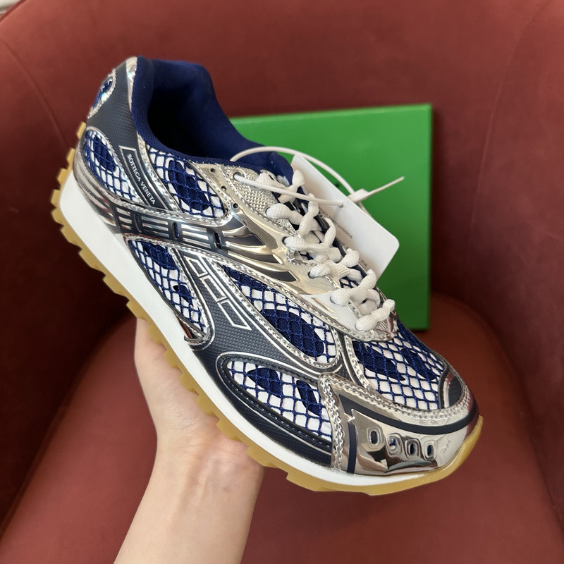 b0tt*ga Ven*ta orbit sneaker
