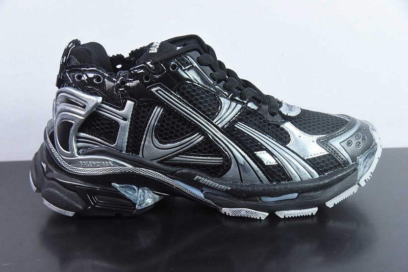 Ba1en*iaga runner sneaker