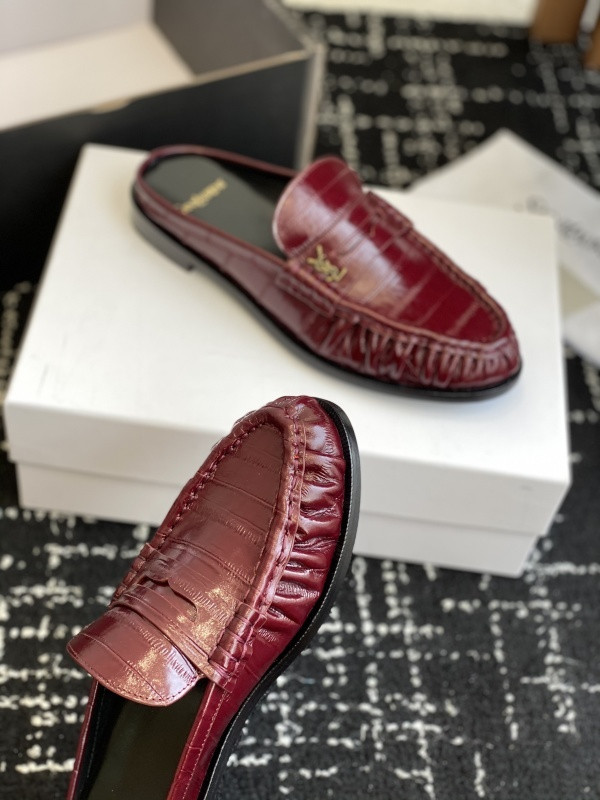 Sa1nt Lau*nt sneaker