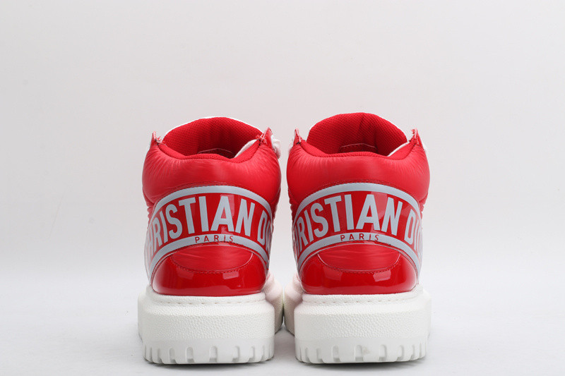dio* sneaker