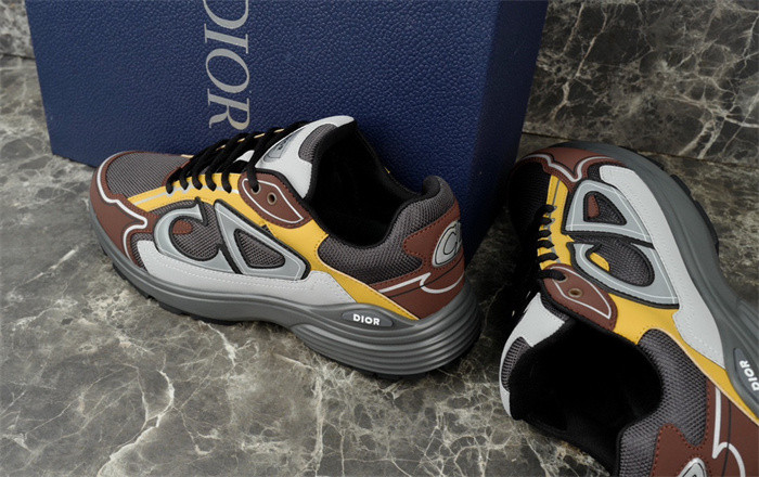 dio* sneaker