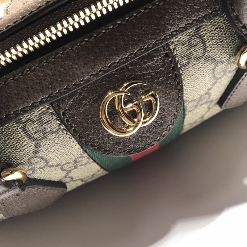 G*u*i shoulder bag
