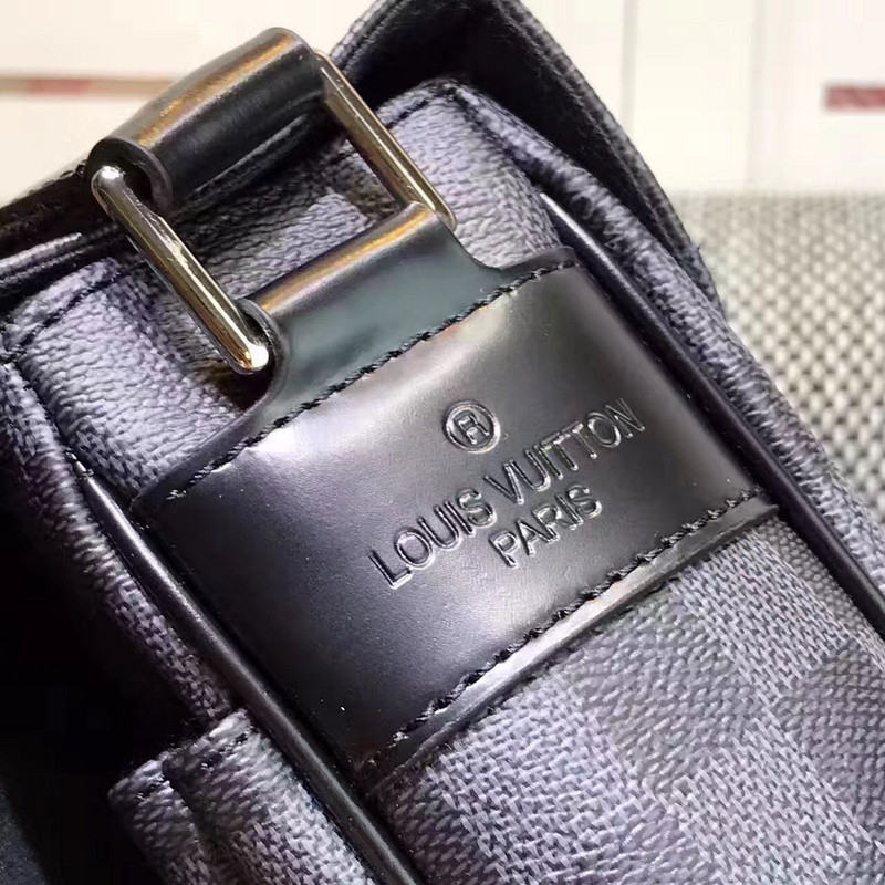 LVT PURSE