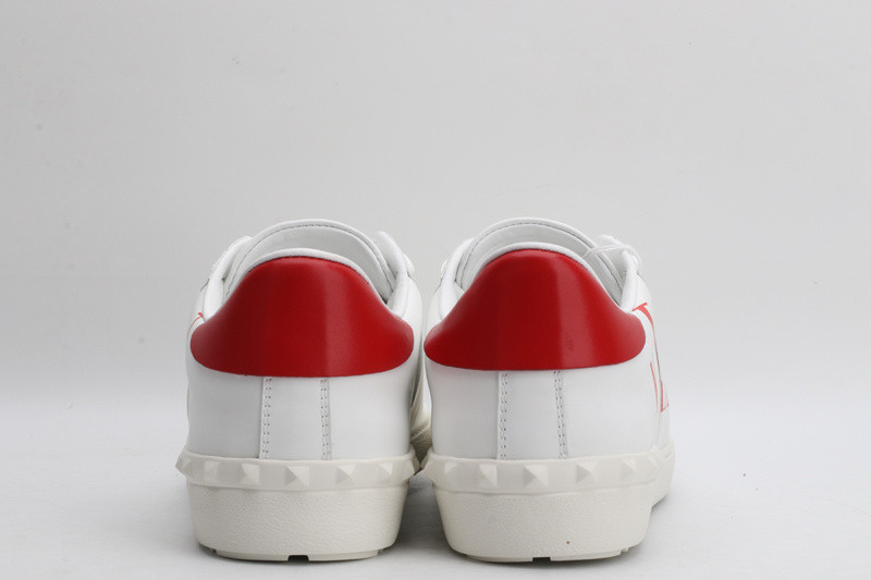 Va1e*ntin0 garavani sneaker