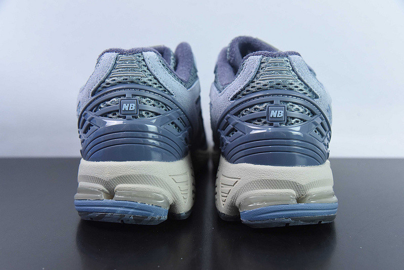 new balance sneaker