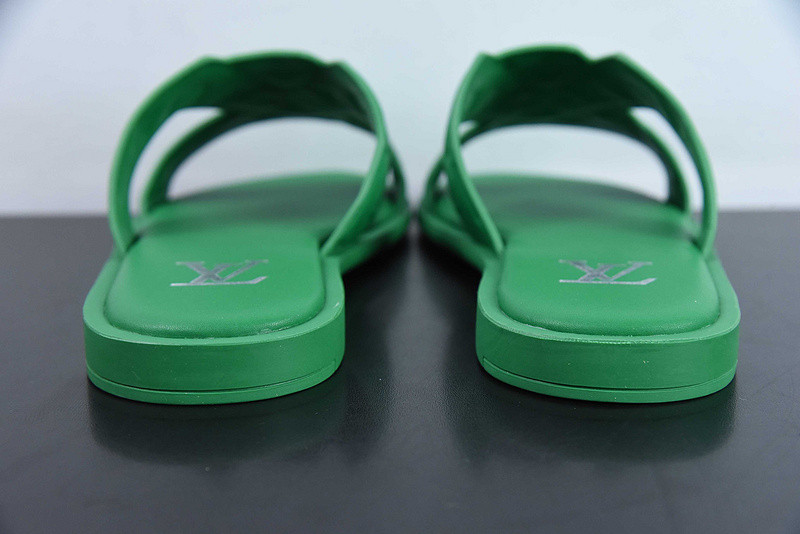 lvt sandals