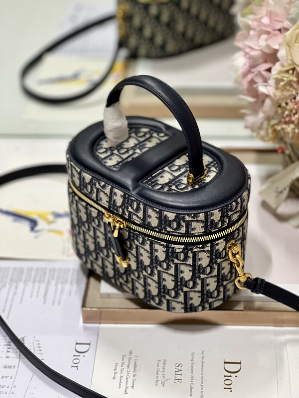 D10r bag
